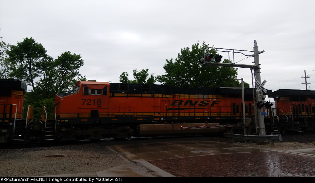 BNSF 7218